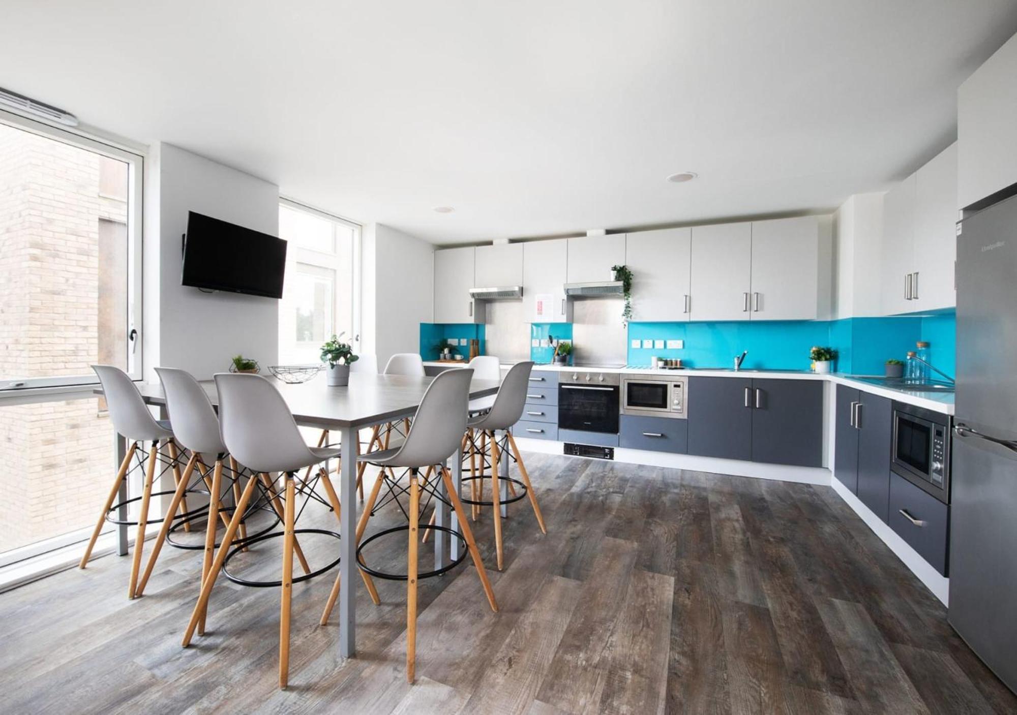 For Students Only Ensuite Bedrooms With Shared Kitchen At Cathedral Point In Винчестер Экстерьер фото